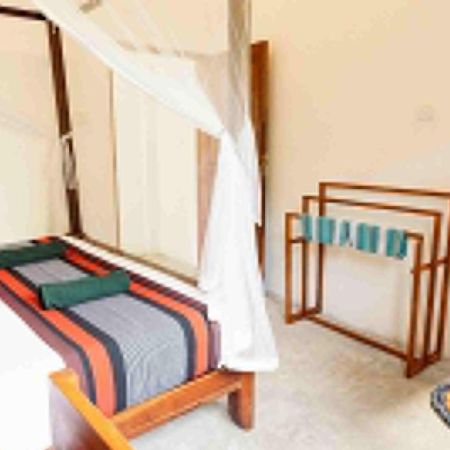Hiriketiya Ladina Homestay Dikwella Ngoại thất bức ảnh